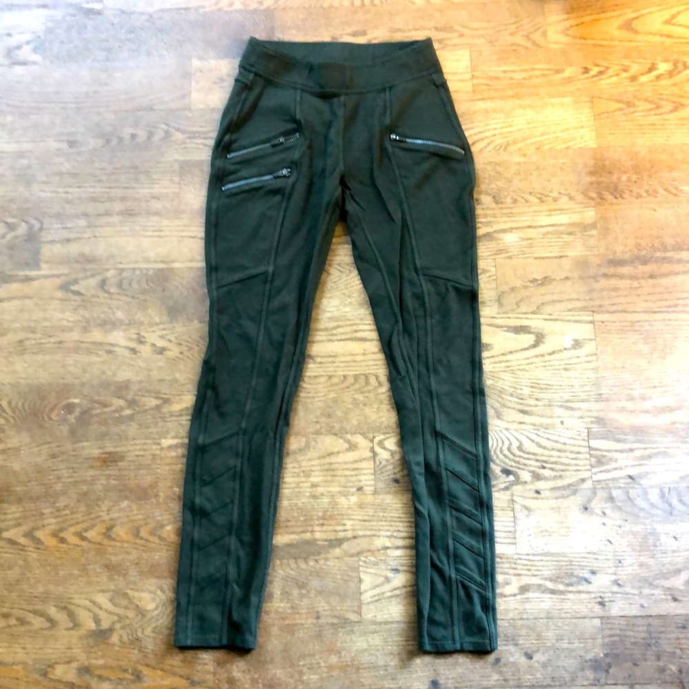 Cute athleta jogger/legging pants!